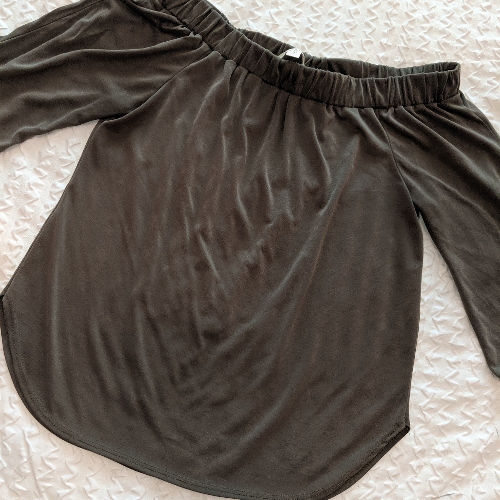 Off Shoulder 3/4 Sleeve Top